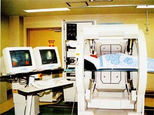 写真6:ラジオアイソトープによる心筋シンチグラム検査の様子
