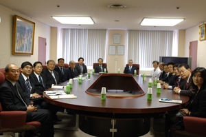 千葉県議会健康福祉常任委員会が調査のため当センターを来訪