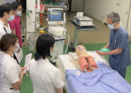 侵襲的陽圧換気の設定の変更演習